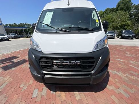 Used 2025 RAM ProMaster 2500 w/ Convenience Group FWD image 18