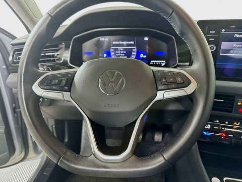 Used 2025 Volkswagen Jetta SE w/ Sunroof Package FWD image 19