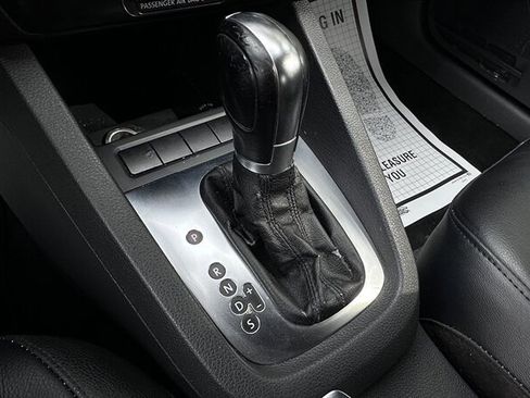 Used 2011 Volkswagen Jetta SE image 12