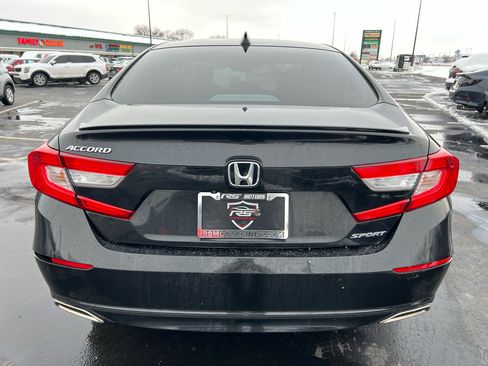 Used 2018 Honda Accord Sport image 6