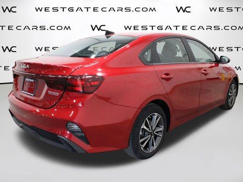 Used 2024 Kia Forte LXS image 40