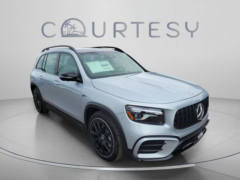 Certified 2026 Mercedes-Benz GLB 35 AMG 4MATIC image 5