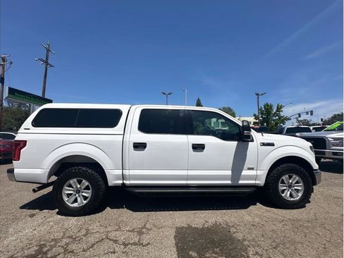 Used 2017 Ford F150 XLT AWD/4WD image 8
