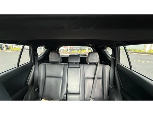Used 2017 Toyota RAV4 SE FWD image 9