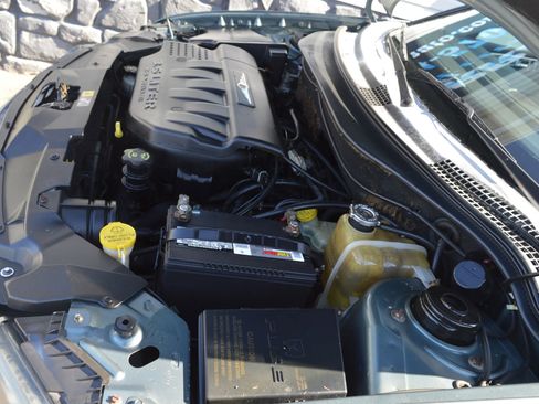 Used 2005 Chrysler Pacifica Touring w/ Comfort Convenience Group image 37