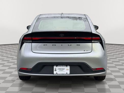 Used 2024 Toyota Prius LE image 6