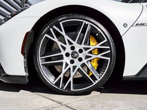 Used 2023 Maserati MC20 Coupe RWD image 3