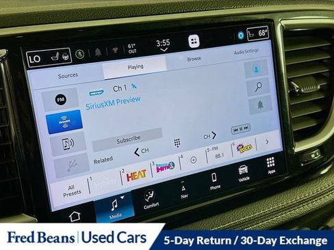 Used 2023 Chrysler Pacifica Limited FWD image 21