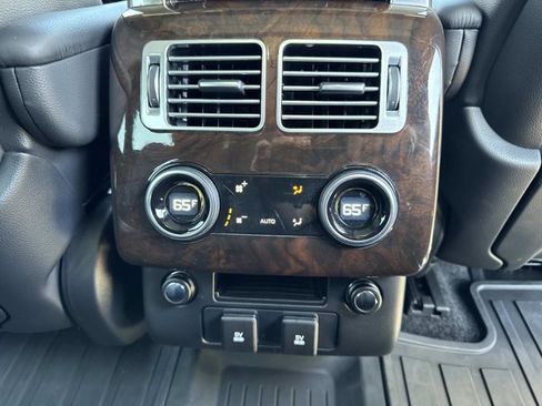 Used 2021 Land Rover Range Rover image 23