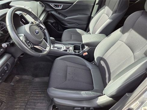 Used 2020 Subaru Forester Premium image 9