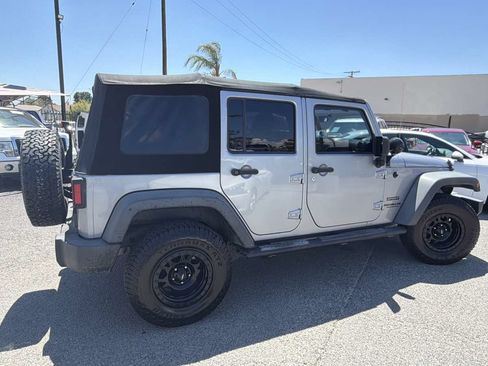 Used 2014 Jeep Wrangler Unlimited Sport w/ Connectivity Group AWD/4WD image 4
