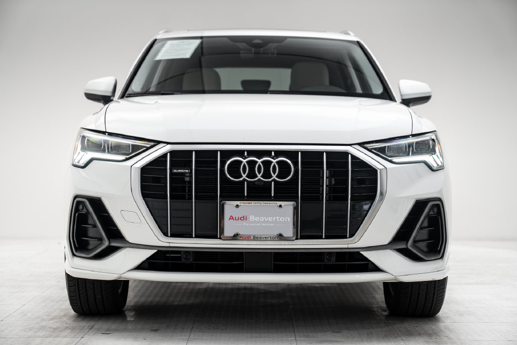 Used 2023 Audi Q3 2.0T Premium Plus w/ Premium Plus Package AWD/4WD image 33