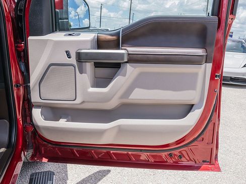 Used 2019 Ford F150 Limited RWD image 12