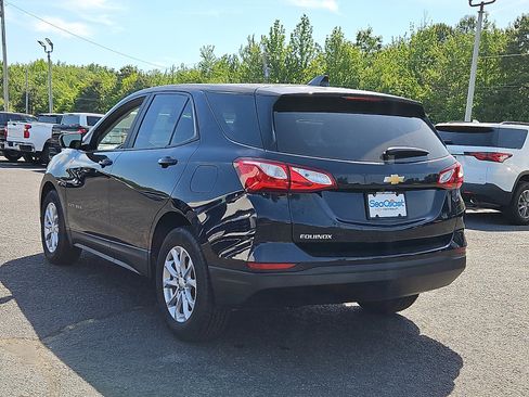 Certified 2020 Chevrolet Equinox LS w/ LS Convenience Package FWD image 5