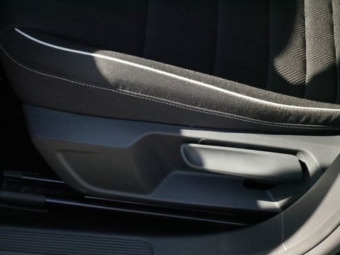 Certified 2024 Volkswagen Jetta Sport FWD image 20