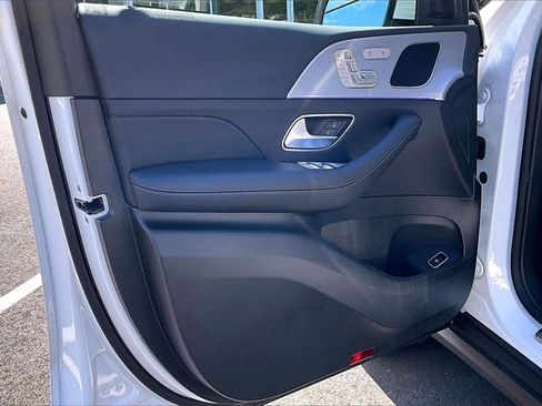 Used 2025 Mercedes-Benz GLE 350 4MATIC image 15