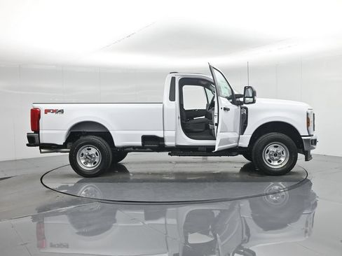 New 2026 Ford F350 XL w/ FX4 Off-Road Package AWD/4WD image 3