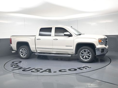 Used 2014 GMC Sierra 1500 SLT w/ SLT Crew Cab Value Package AWD/4WD image 2