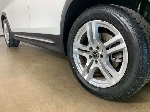 Used 2020 Mercedes-Benz GLB 250 image 15