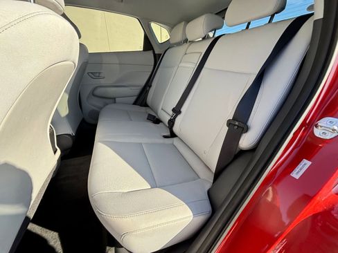 Used 2025 Hyundai Kona SEL image 25