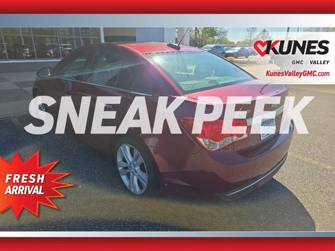 Used 2015 Chevrolet Cruze LTZ w/ Sun, Sound and Sport Package FWD image 6