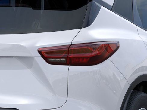 New 2025 Chevrolet Blazer LT image 11