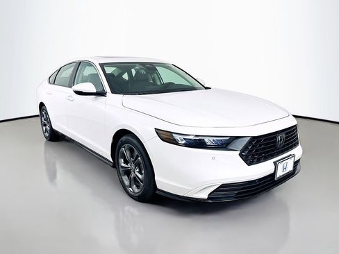 New 2026 Honda Accord EX-L image 3
