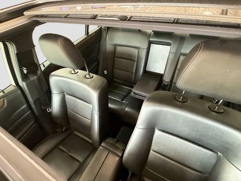 Used 2014 Mercedes-Benz E 350 4MATIC Sedan w/ Premium 1 Package image 22