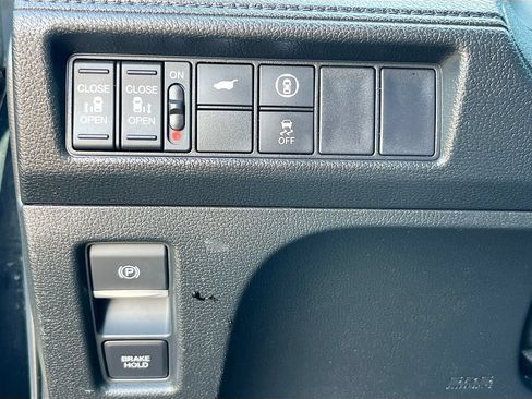 Used 2023 Honda Odyssey EX-L image 10