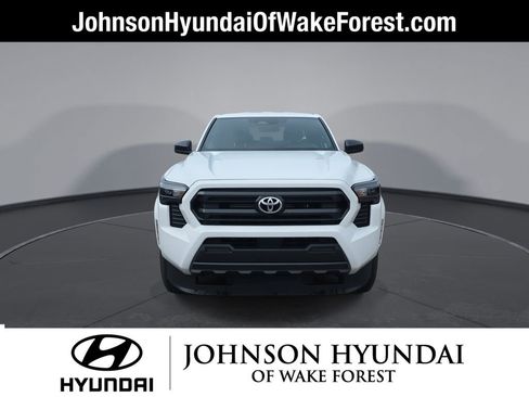 Used 2024 Toyota Tacoma SR image 11