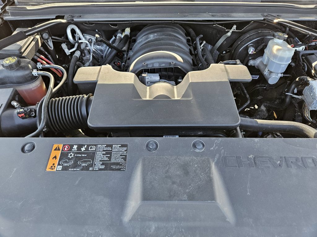 Used 2020 Chevrolet Tahoe Premier AWD/4WD image 33