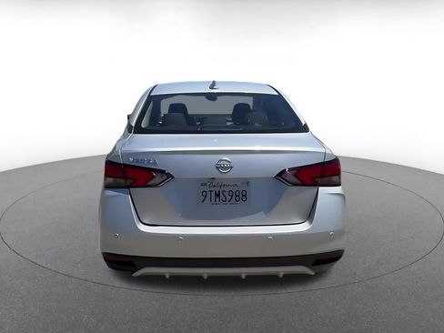 Used 2025 Nissan Versa SV FWD image 12