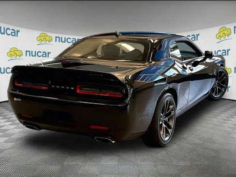 Used 2022 Dodge Challenger R/T Scat Pack RWD image 6