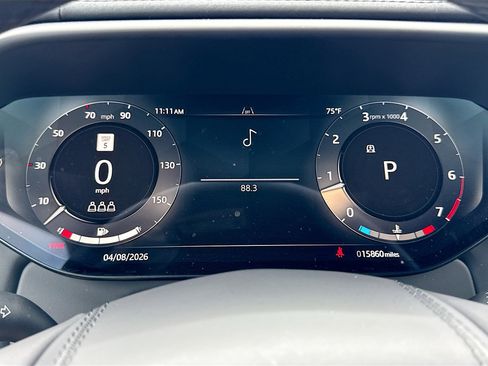 Used 2025 Land Rover Range Rover Sport image 39