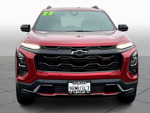 Used 2025 Chevrolet Equinox RS image 3