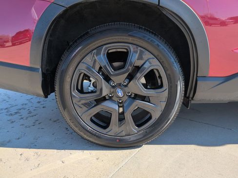 Used 2025 Subaru Ascent Bronze Edition image 13