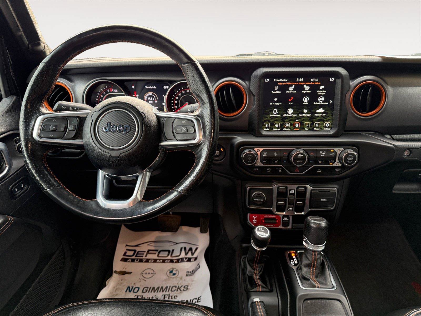 Used 2022 Jeep Gladiator Mojave w/ Dual Top Group AWD/4WD image 13