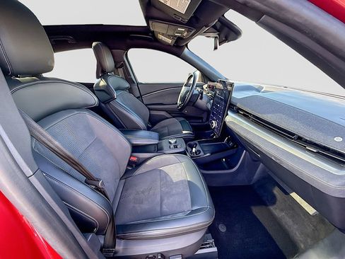 Used 2024 Ford Mustang Mach-E GT image 24