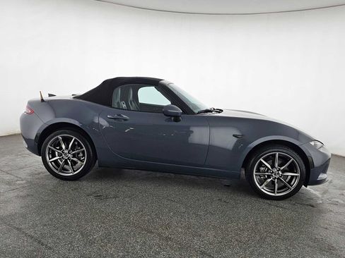 Used 2021 MAZDA MX-5 Miata Grand Touring RWD image 2