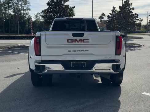 Used 2024 GMC Sierra 3500 SLT w/ SLT Premium Package image 7