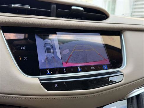 Used 2023 Cadillac XT5 Sportv w/ Platinum Package AWD/4WD image 34