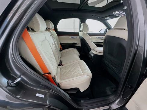 Certified 2026 Genesis GV70 3.5T Sport Prestige AWD/4WD image 27