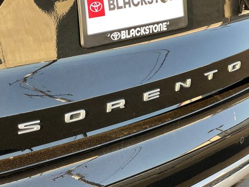 Used 2022 Kia Sorento SX image 30