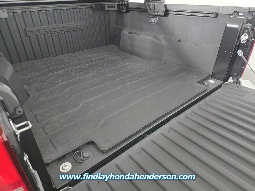 Used 2024 Toyota Tacoma TRD Off-Road AWD/4WD image 18