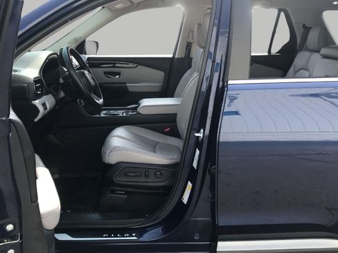 Used 2025 Honda Pilot EX-L image 14