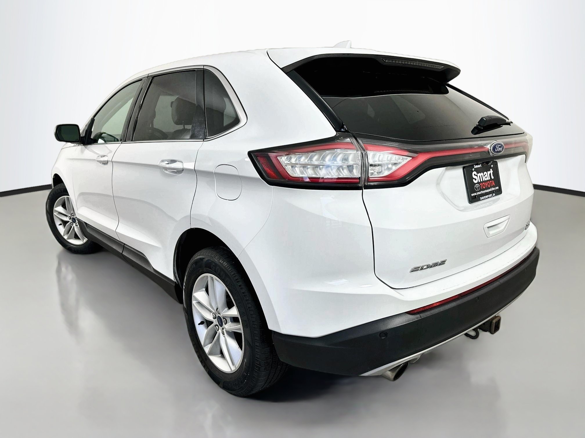 Used 2017 Ford Edge SEL w/ Equipment Group 201A AWD/4WD image 5