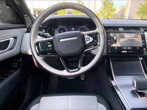 Certified 2026 Land Rover Range Rover Velar Dynamic SE AWD/4WD image 5