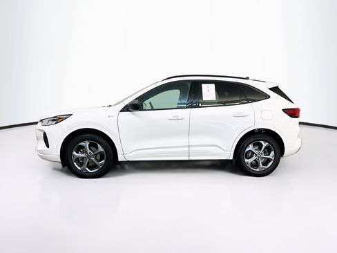 Used 2024 Ford Escape ST-Line w/ Tech Pack #1 AWD/4WD image 4