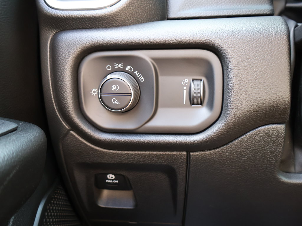 Used 2023 RAM 1500 Big Horn AWD/4WD image 29
