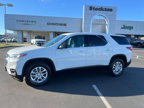 Used 2020 Chevrolet Traverse LS FWD image 3